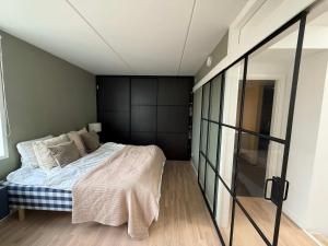 A Luxury Three Story House By CPH Harbor
