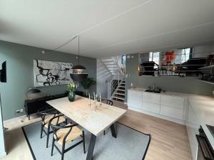 A Luxury Three Story House By CPH Harbor