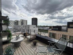 A Luxury Three Story House By CPH Harbor