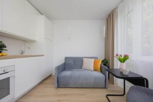 Functional Studio Next to the Pole Mokotowskie, Workspace & Smart TV by Noclegi Renters
