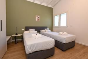 MGH Luxury- Blue Horizon Lake House