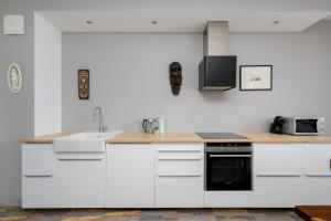 Wilanów Charming Apartment with Free Parking by Noclegi Renters