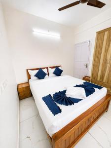 Aura Suites Chernallur