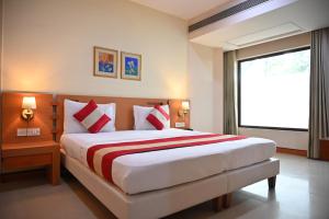 Savoy Greens Karnal