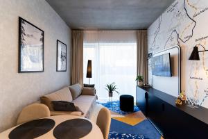 Comfortable Apartment with Parking & Air Conditioning by Noclegi Renters