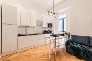 The Best Rent - One-bedroom apartment in Barberini