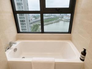 Nanahousing-Vinhomes Skylake near Korean Town