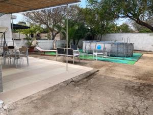 Casa Giuditta con piscina a 110 mt dalla spiaggia di Punta Prosciutto