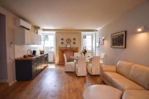 Luke Loft Lakeside Charm Central park - Happy Rentals