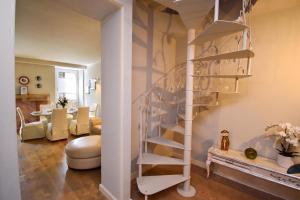 Luke Loft Lakeside Charm Central park - Happy Rentals