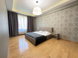 Cozy Apartment On Rustaveli X