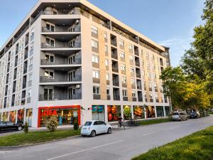 LEHOS Central Apartment