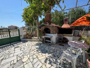 Greek Apartments DAV