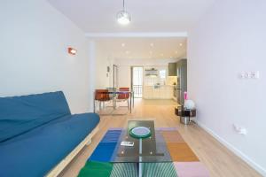Zen Bright, Exarchia