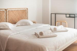 Zen Bright, Exarchia