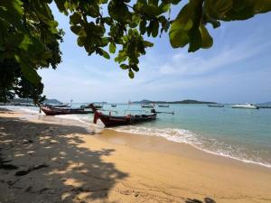 B108 Title Rawai Beach Front 1 Bed Apartment