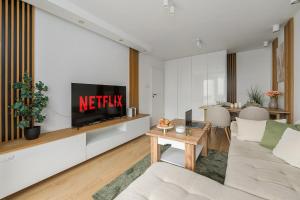 Lumina I 3-room Apart with Balcony I near Mall Arkadia