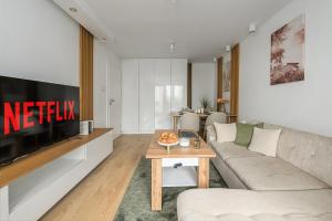 Lumina I 3-room Apart with Balcony I near Mall Arkadia