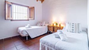 Villa Piedra de Luna Algodonales by Ruralidays