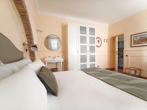 Domus Viola by Quokka 360 - 3 min walk from Piazza Navona