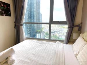 Vinhomes Central Park - Landmark 2