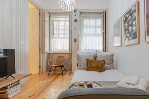 Historic Se Apartment Prime Location by HostWise