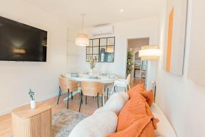 Bunkers del Carmel View Apartment with Balcony