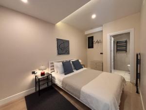 Chic Cozy 2BR w Balcony – Nişantaşı
