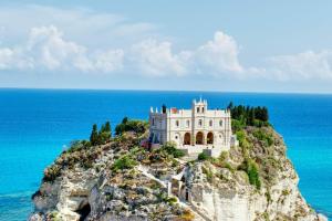 Salyn Apartments - The Heart of Tropea - Your Perfect Stay