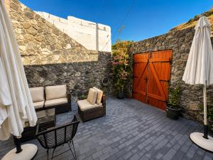 Black Lithos Residences