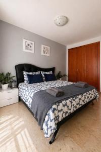 Family apartment with BBQ and 100m2 terracy