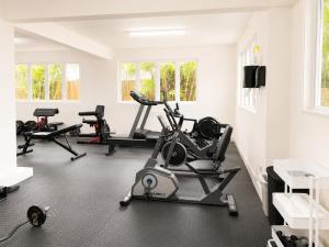 Maxwell Beach Escape 4- Beach & Resort Access