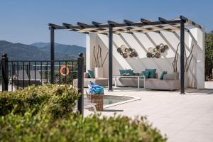 Villa Asteri - Heated Pool - 7 bedrooms across 2 apartments -exclusively yours