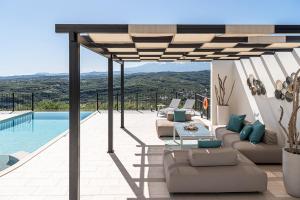 Villa Asteri - Heated Pool - 7 bedrooms across 2 apartments -exclusively yours