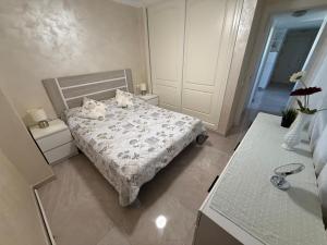 Clubrent - Edf Topacio 4, en la playa, garaje
