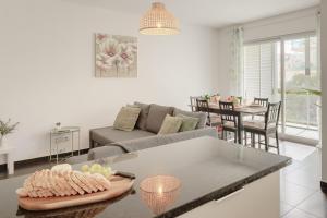 Residence Amparo Cozy Two Bedroom Apartment for Family by Guests4You