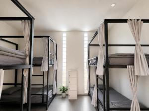 Wavez Lombok Hostel