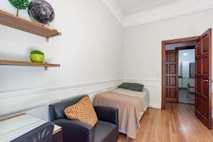 Spacious and Comfortable Apartment in Retiro