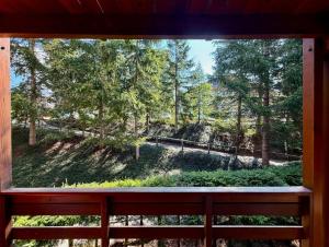 Appartement chaleureux – Bois et montagnes