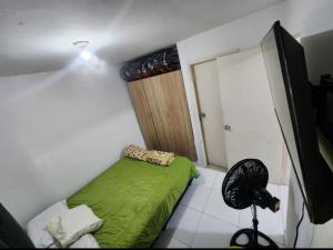 Apartaestudio cerca al Parque la floresta privado