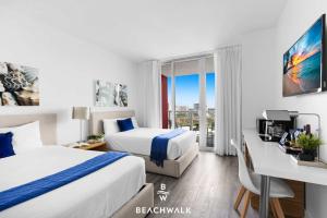 Breezy Studio with Marina View & Balcony