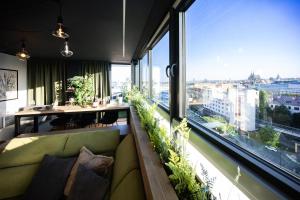 DH Sky Bath and City View Brno 3KK Apartment