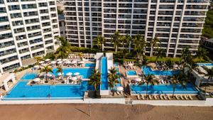 Panoramic Oceanview 4BR Penthouse with Private Hot Tub