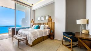 Panoramic Oceanview 4BR Penthouse with Private Hot Tub