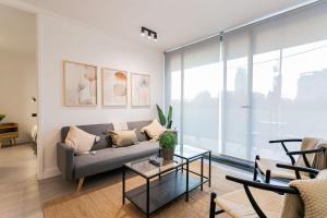 2BR Apartment in Las Condes Steps from Arauco Park