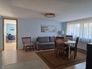 Apartament "Przez las na plażę"