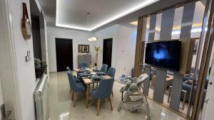 Suite cobalt
