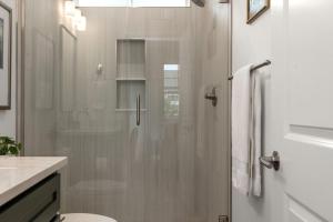Steps to ND Stadium Luxury 5BR4BA Sleeps 13