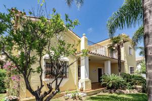 Authentic Andalusian family villa
