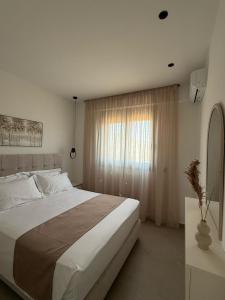 Elena Luxury Suites